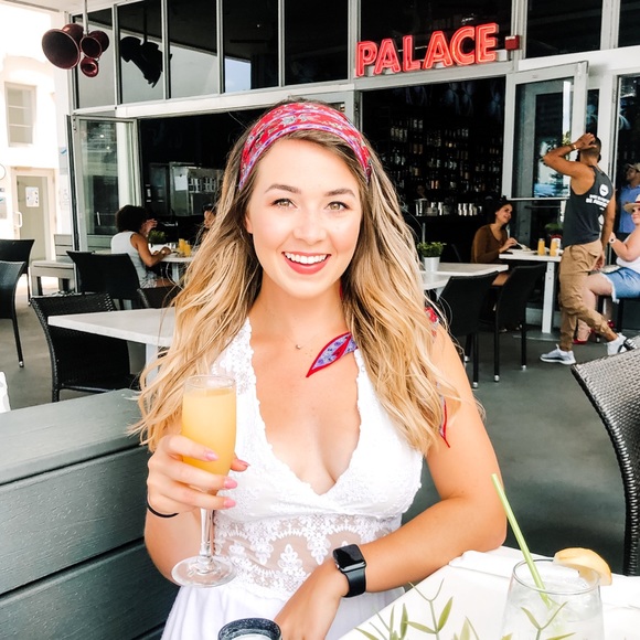 Meet your Posher, McKenna - Picture 5 of 6